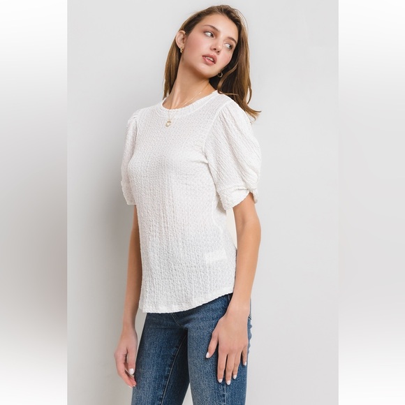 NWOT Boho Texture Fabric With Puff Short Sleeve - Picture 2 of 2